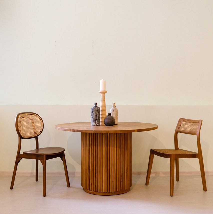 dining table made out of rattan set