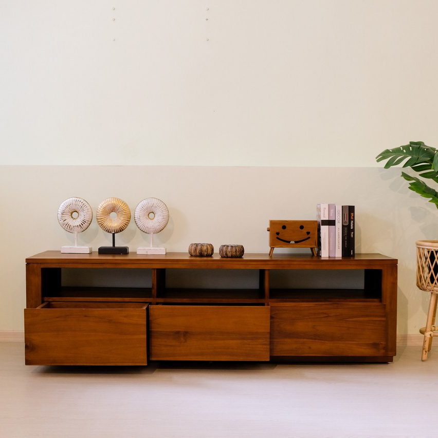 maelys wide tv console